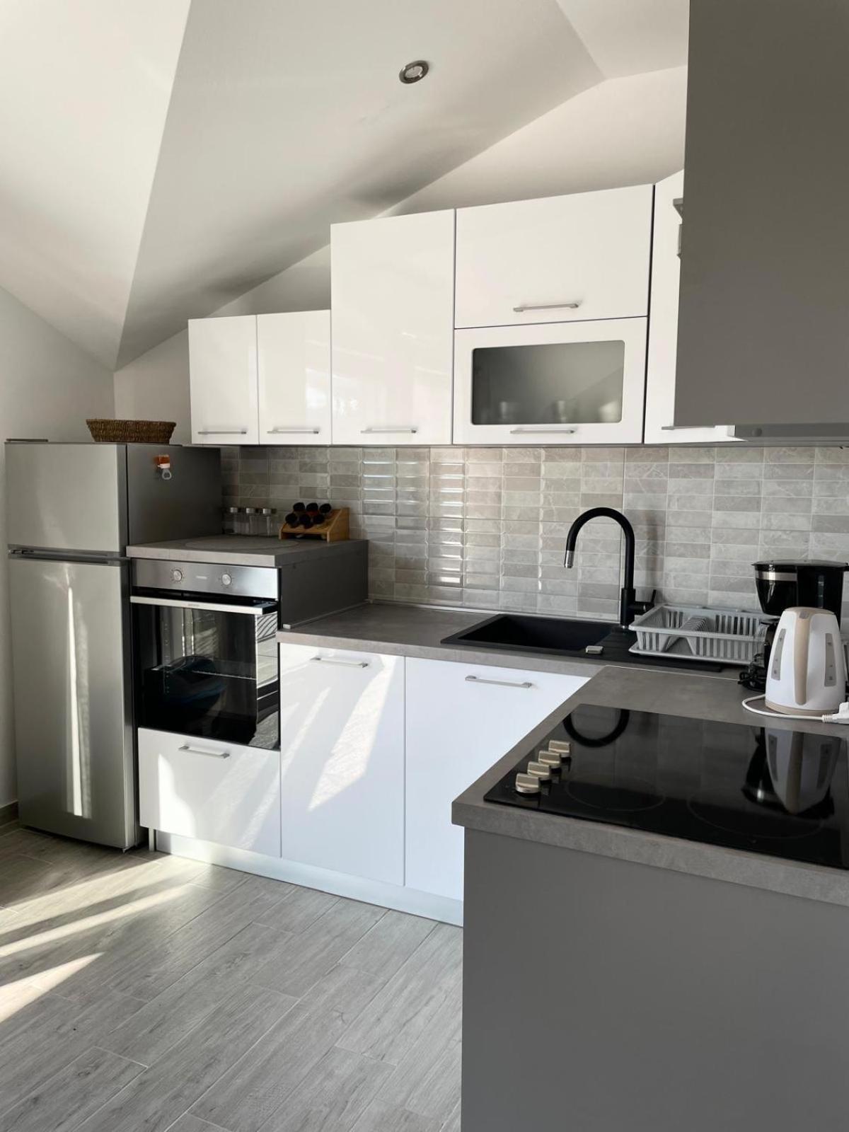 Apartments Kostelic مورتير الغرفة الصورة